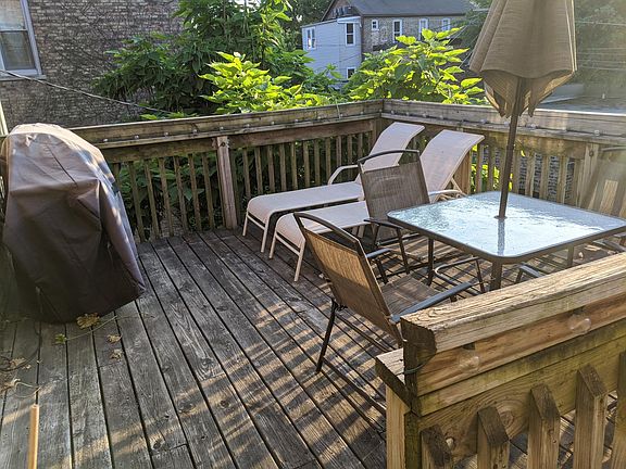 2nd image of 1374 N Wolcott Ave #2F