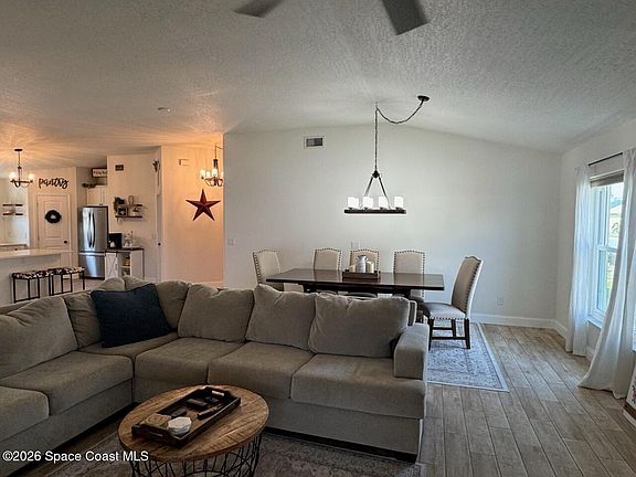 4th image of 3837 Sunflower Ct