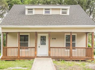 806 Shaw St, Des moines, IA 50309