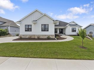6697 Morning Dew Lane, Sun Prairie, WI 53590