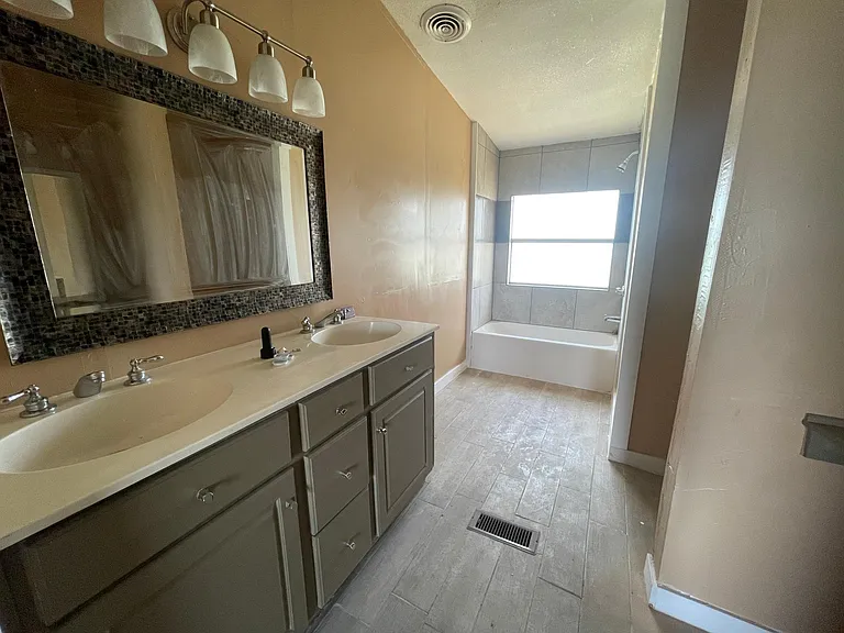 7274 N FM 148 — Photo 20