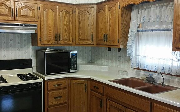 4th image of 2921 N 74th Ct