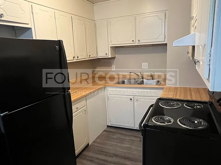 Banner Avenue Apartments — Photo 4