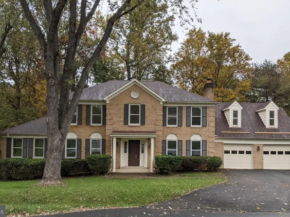4850 Slatestone Ct, Fairfax, VA 22030