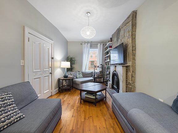 4th image of 251.5 York St #1