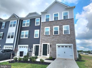 8301 Dieter Dr, Rosedale, MD 21237