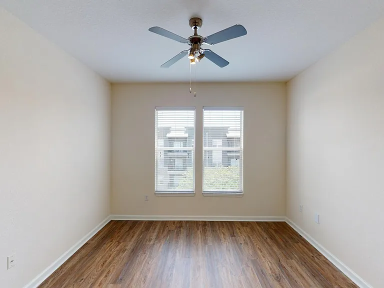 The Vintage Lofts at West End — Photo 60
