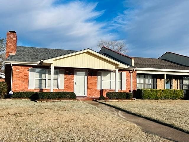 1st image of 301 Georgetown Dr