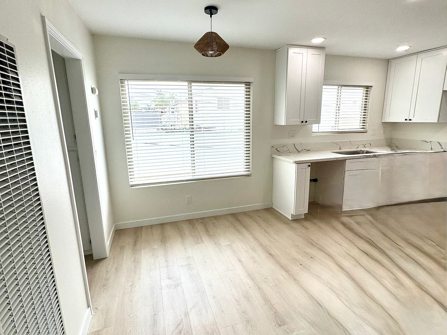 1 bed, 850 sqft, $2,900 — Photo 3