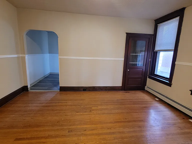 824 Tombler St — Photo 3