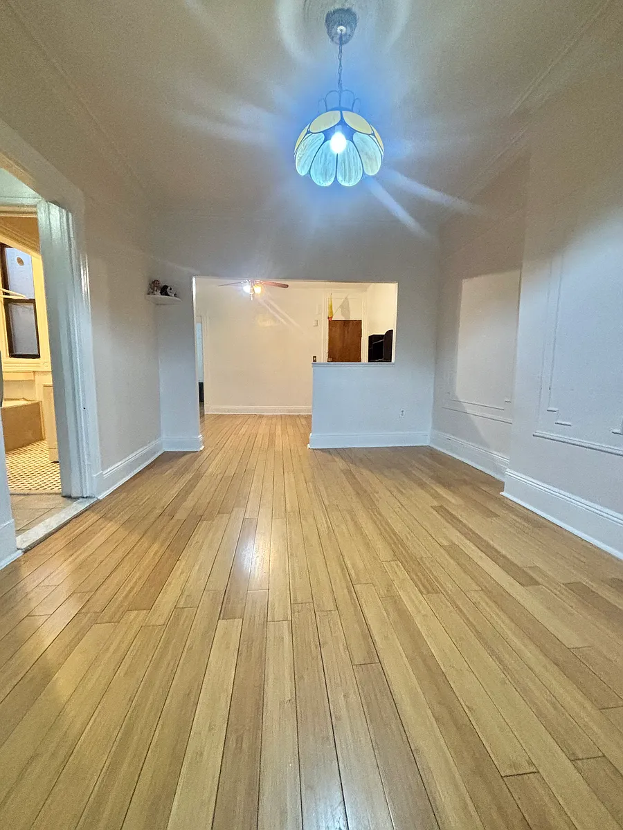 Building Photo - 1714 Stanhope St #3
