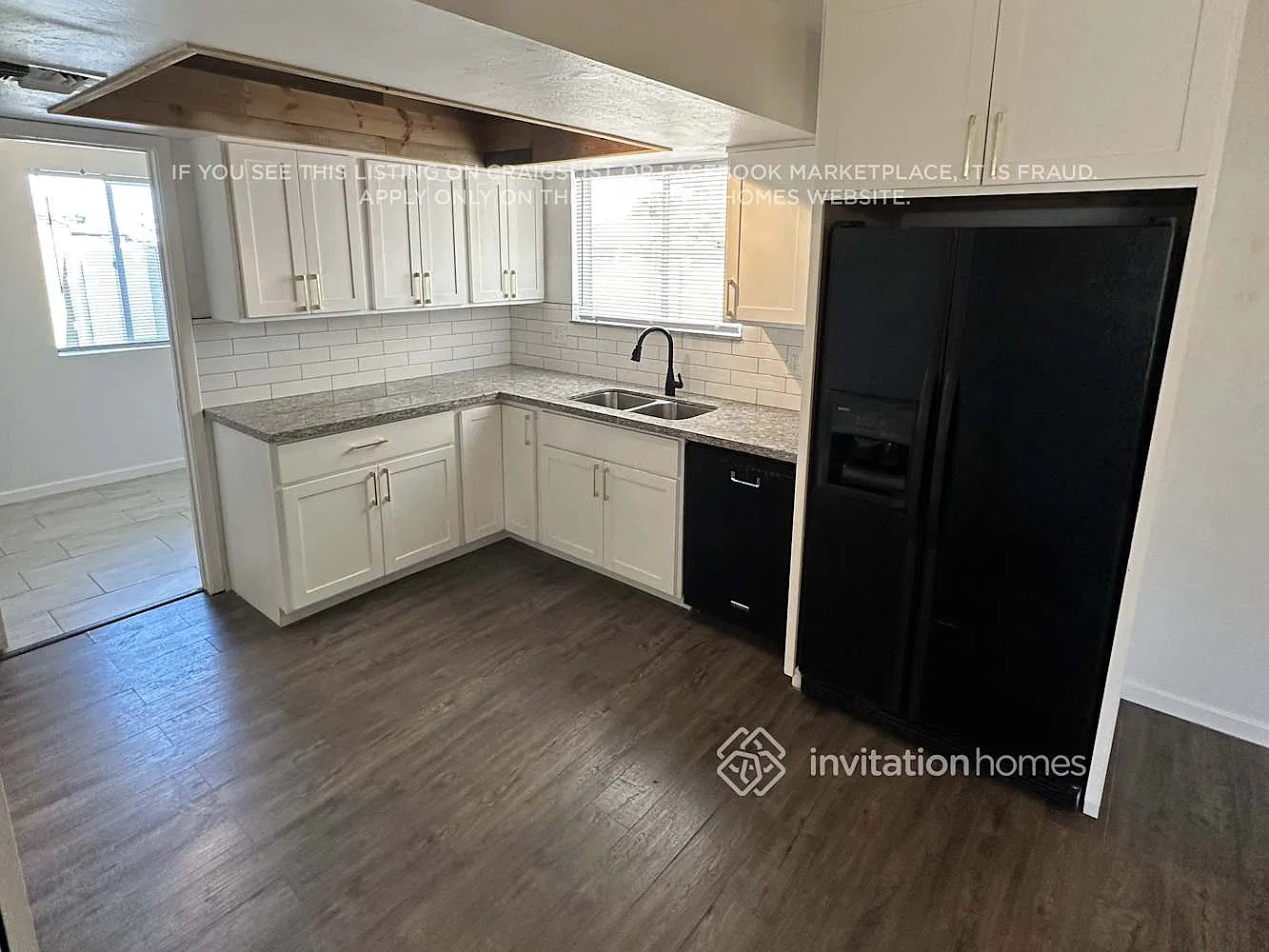 1631 W Helena Drive Phoenix, AZ 85023 — Photo 4