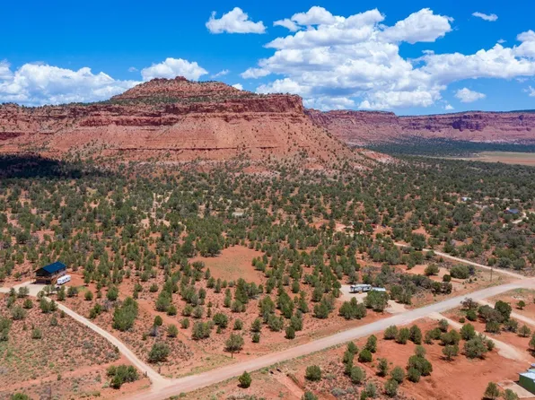E Serenity Rd, Kanab, UT 84741