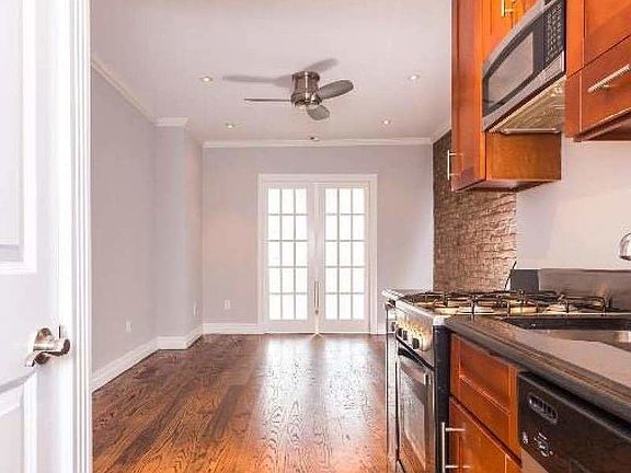 5th image of 381 E 10th St APT 4