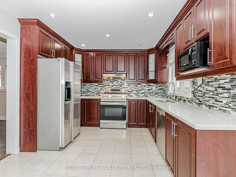 101 Hullrick Dr — Photo 16