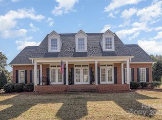 2968 Robinwood Rd, Gastonia, NC 28054