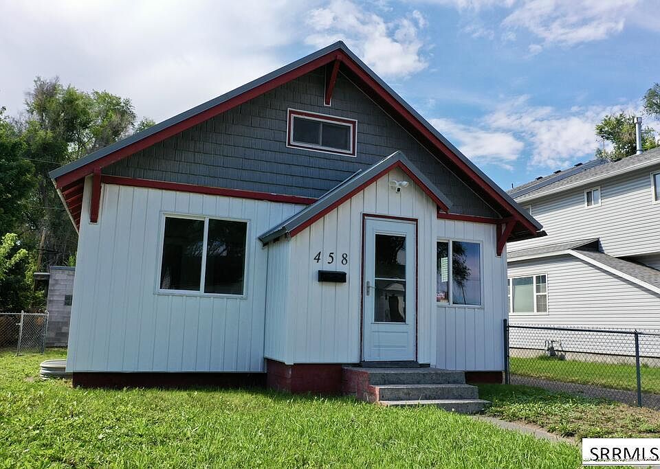 1st image of 458 2nd St