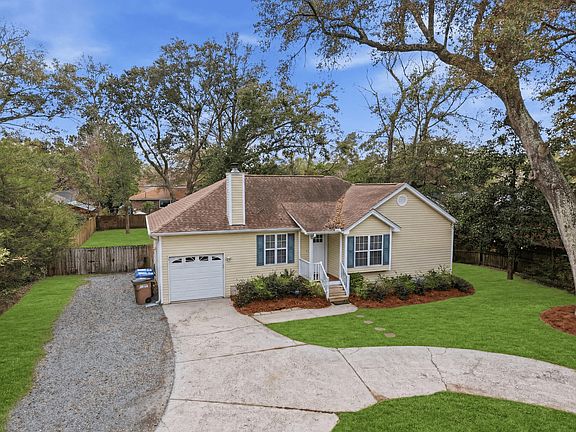 5th image of 1315 Camp Rd