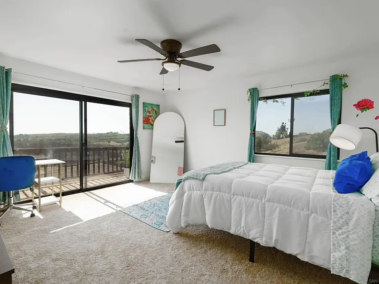 Palos Verdes Dr — Photo 17