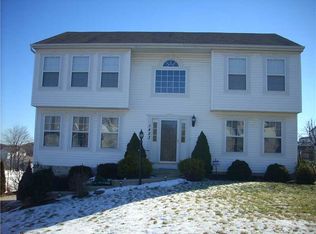 1423 Sandstone Dr, Tarentum, PA