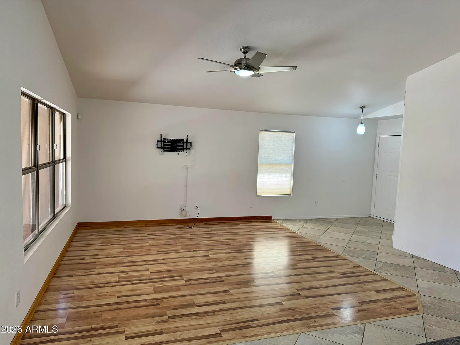 4 bed, 2.0 bath, 1618 sqft, $2,500 — Photo 2