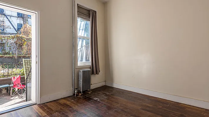 Rented by Nooklyn NYC LLC | media 8