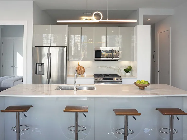 Luxe Suites Chicago Luxury Apartments — Photo 16