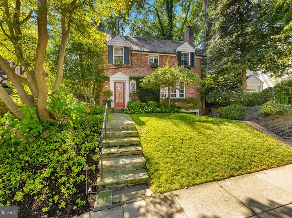 4438 Lowell St NW, Washington, DC 20016