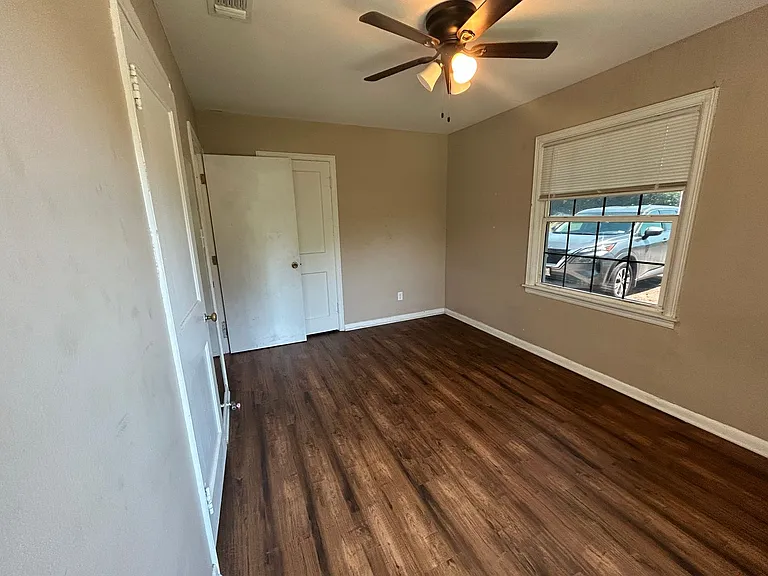 700 N Russell St — Photo 7