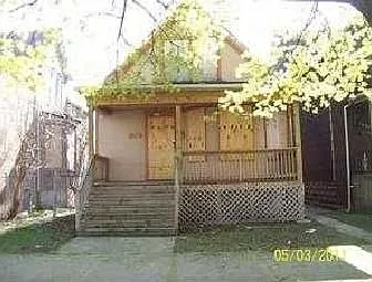 11437 S Indiana Ave photo 1