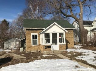 243 Crawford St, Belding, MI 48809