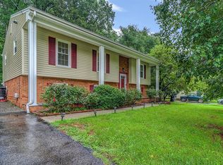 5940 Merriman Rd, Roanoke, VA 24018