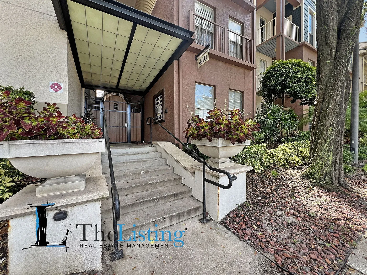 1 bed, 1.0 bath, 789 sqft, $1,700 — Photo 2