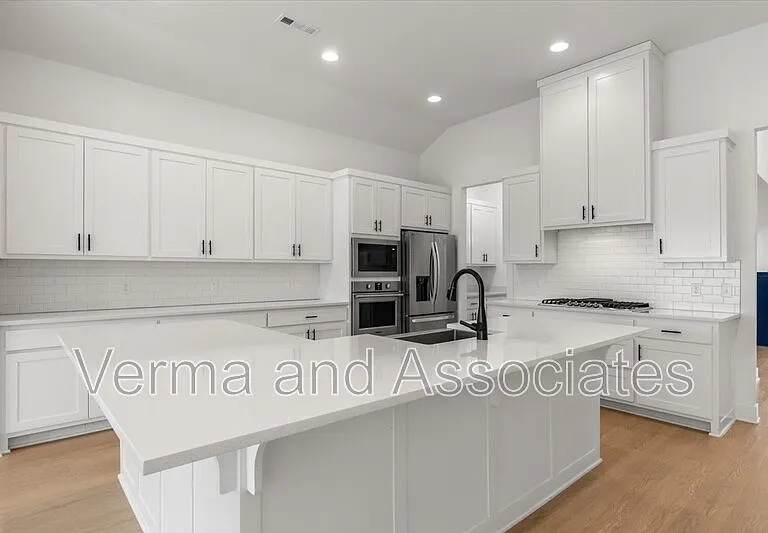 6300 Beacon St — Photo 20