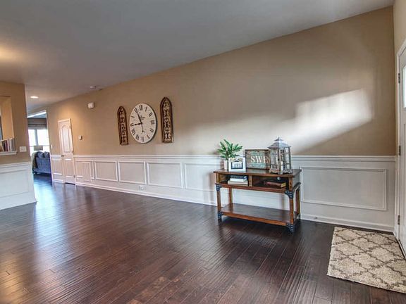 5th image of 4721 Larkhill Ln