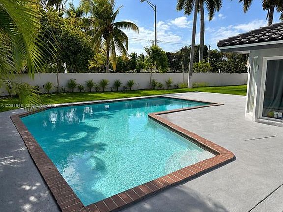 3rd image of 10331 SW 135th Ct
