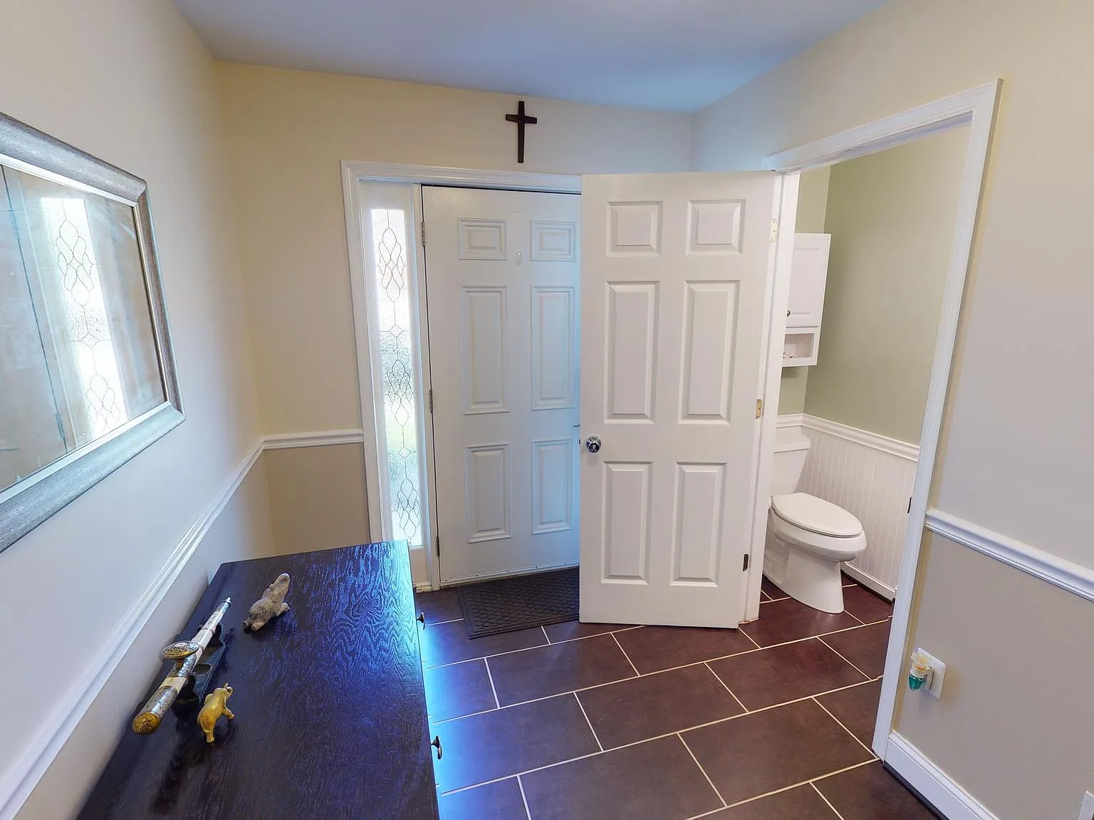 3 bed, 4.0 bath, 2308 sqft, $3,000 — Photo 4