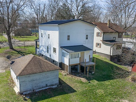 3rd image of 1817 Brightwood Rd SE