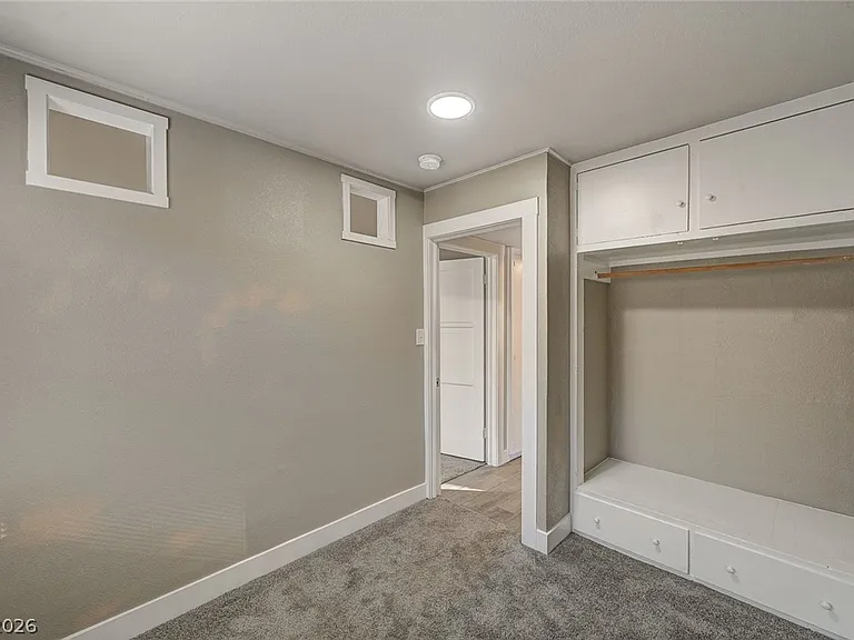 632 Avenue D — Photo 24