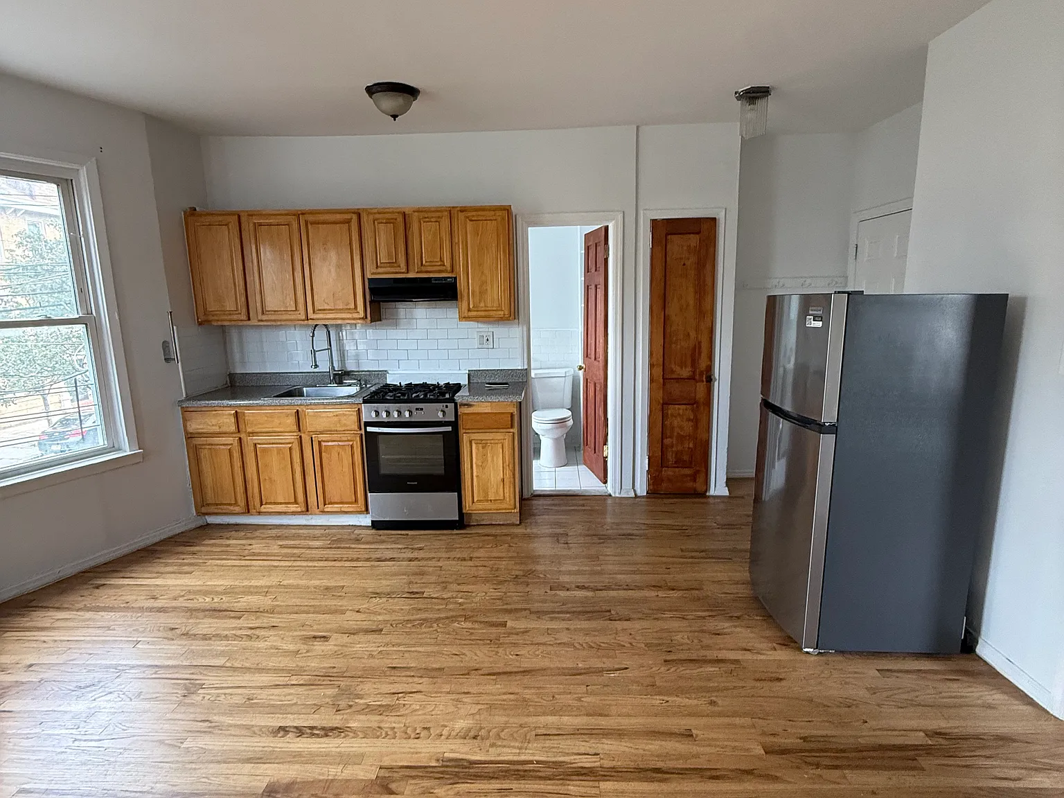 1 bed, $2,700 — Photo 1