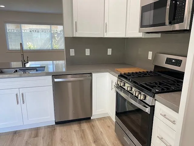 471 N Olive St — Photo 22