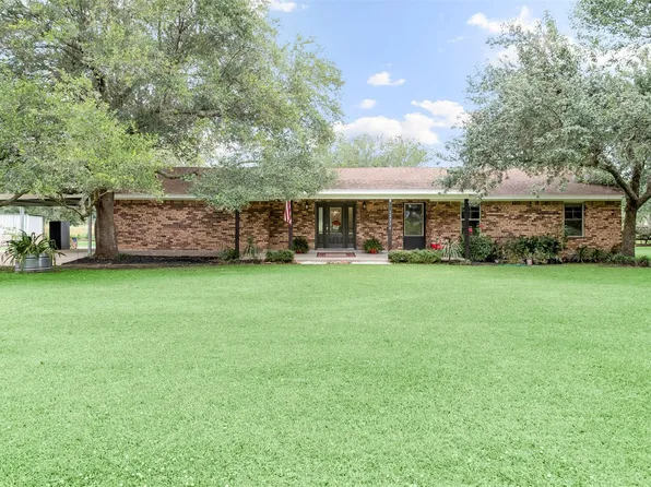 12224 E Hamshire Rd, Hamshire, TX 77622