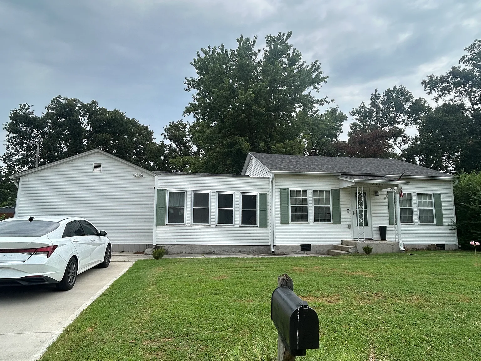 2339 Xenia St — Photo 1