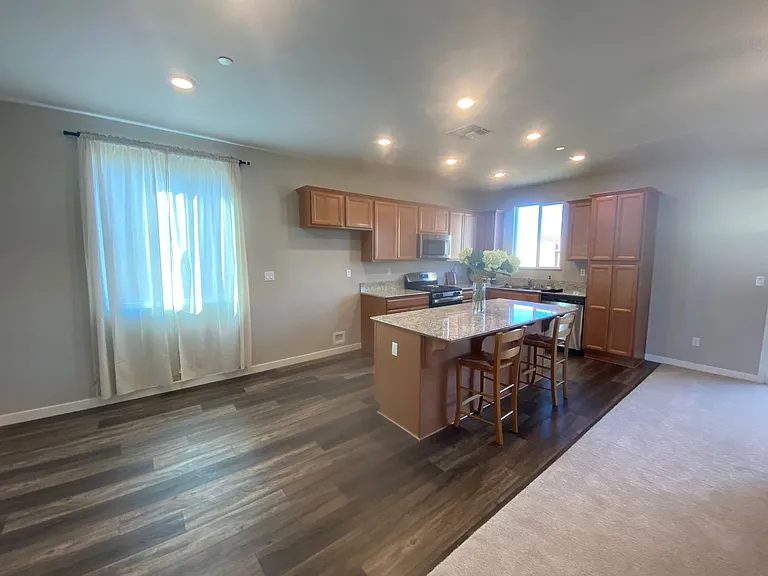 2014 Miano Ct — Photo 2