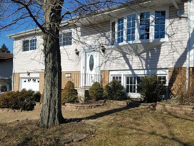 1st image of 9140 Sycamore Dr