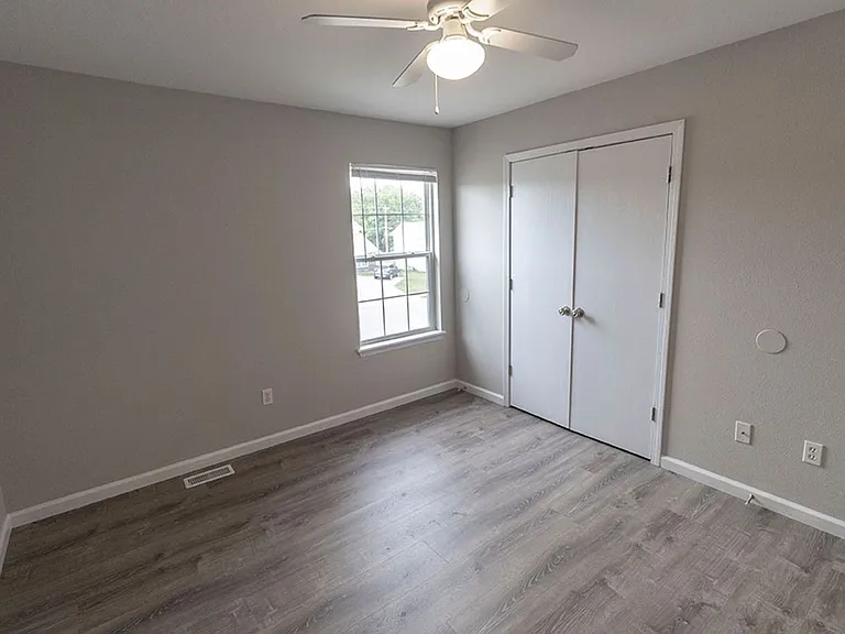 5808-5810 Canaveral Dr — Photo 30