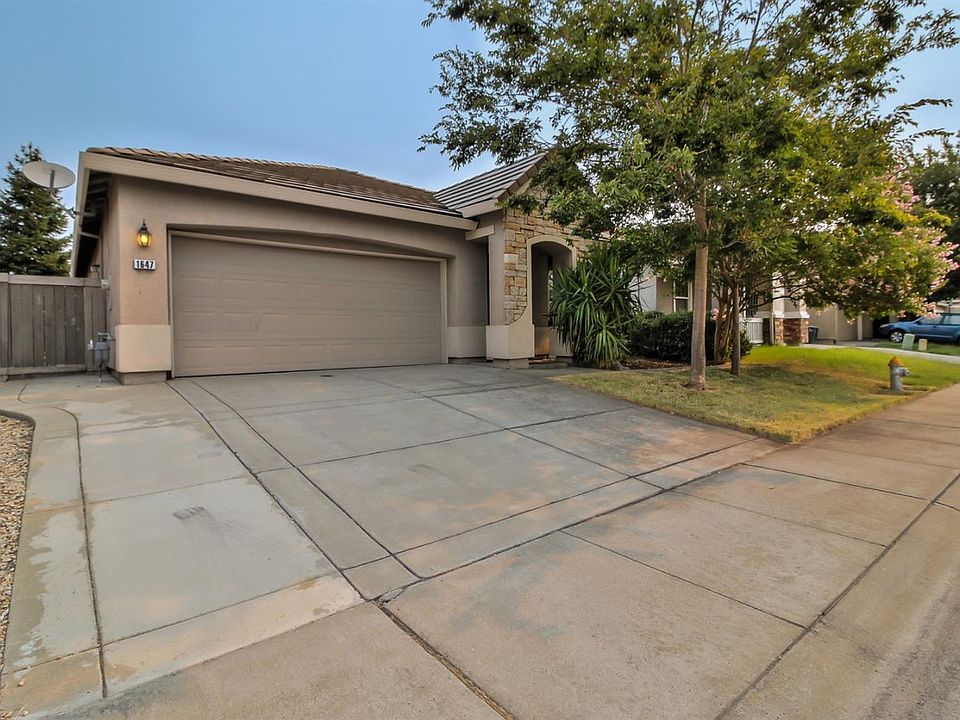 1st image of 1647 Halo Ave