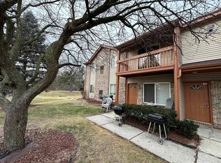 89 S Harris Rd, Ypsilanti, MI 48198