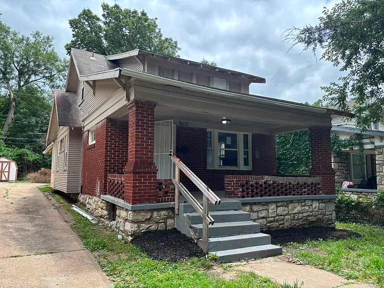 5631 Park Ave — Photo 1