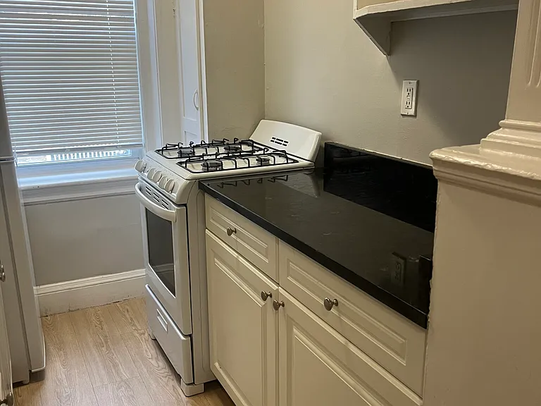 1 Gray St #U3 — Photo 6